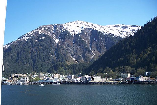Juneau Alaska offers some of the best whale watching cruise excursions